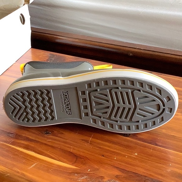 New In Box Xtra Tuf Waterproof Boots! - Picture 4 of 5